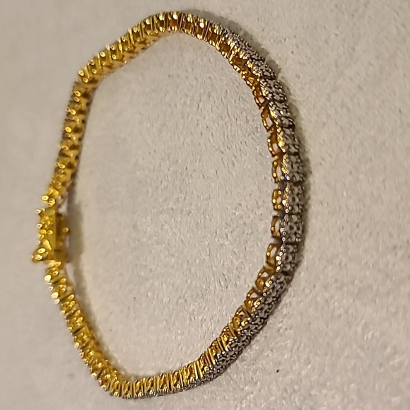 SPARKLE ALLURE WOMENS FINE SILVER PLATED FASHION JEWELRY TENNIS BRACELET - Picture 1 of 10